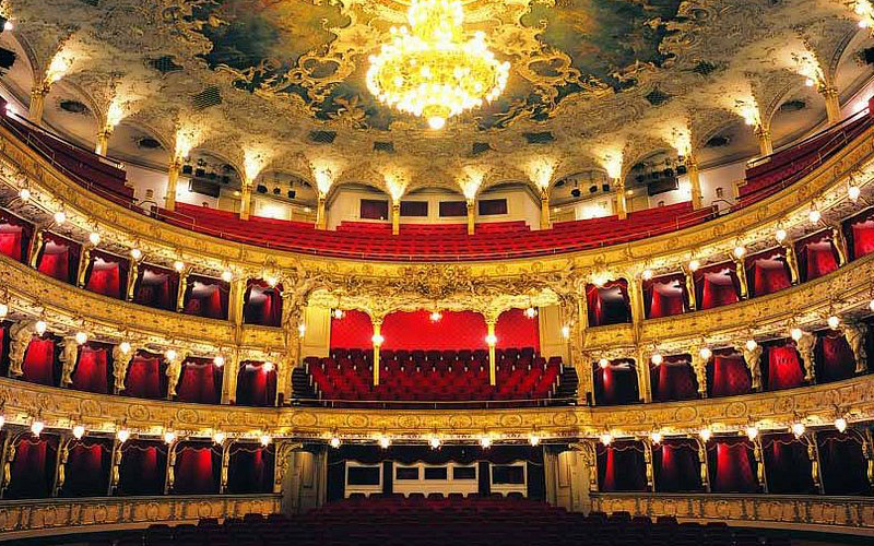 Opera: Tosca / Prague State Opera